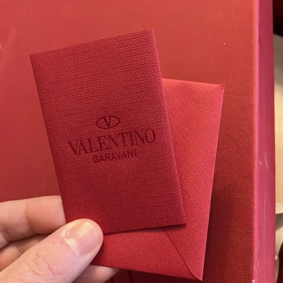 Authentic Valentino pumps with box